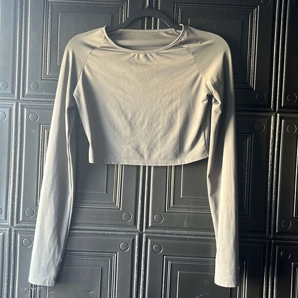 Gray cropped top - Picture 1 of 2